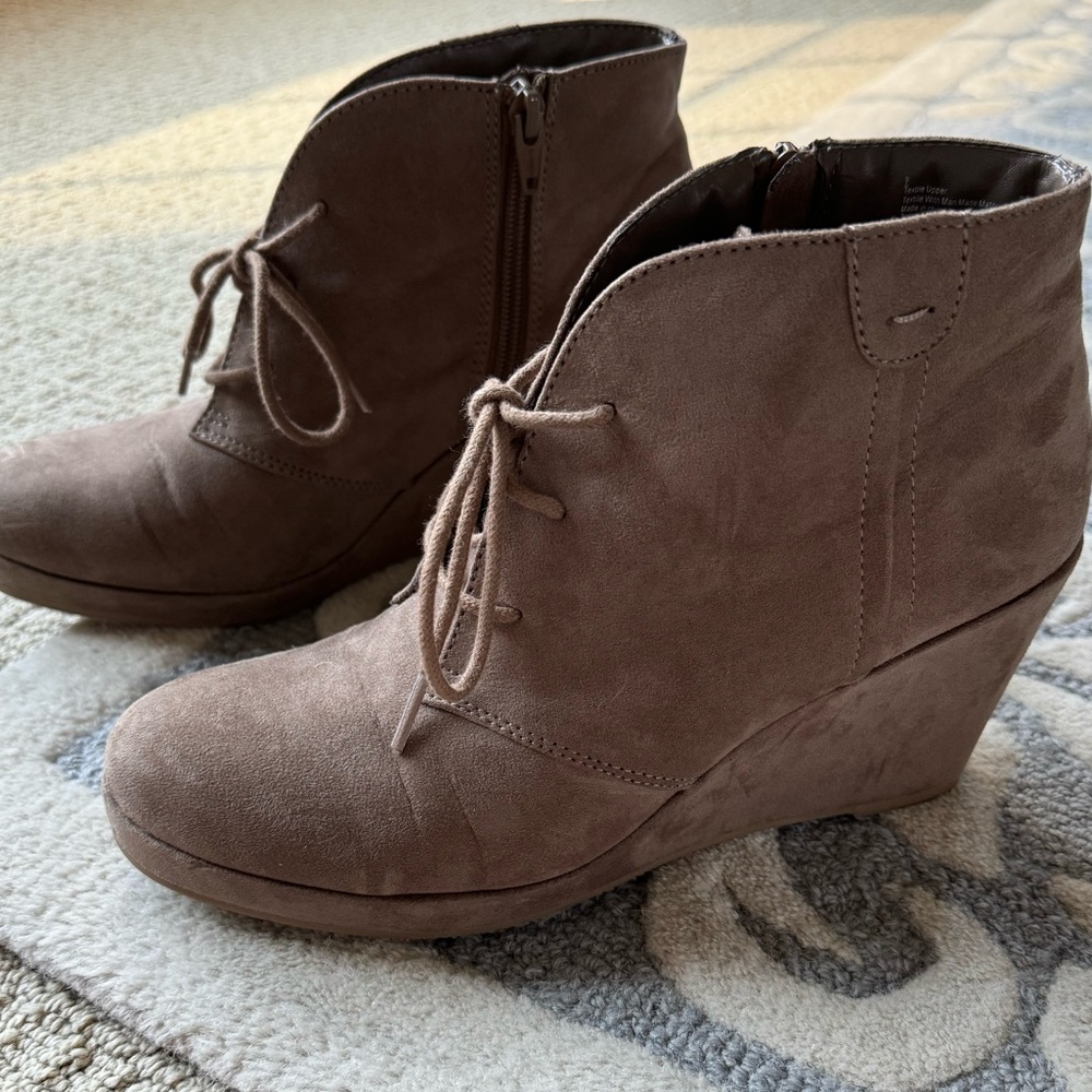 Merona wedge booties